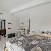 master-bedroom-3