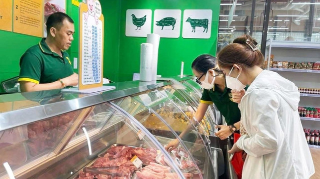 Giá heo hơi hôm nay 9 8 Giá heo hơi giảm rải rác Nhóm doanh nghiệp chăn nuôi báo lãi bằng lần