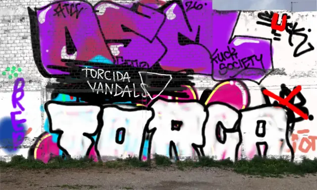 Graffiti artwork by TorcidaVandals