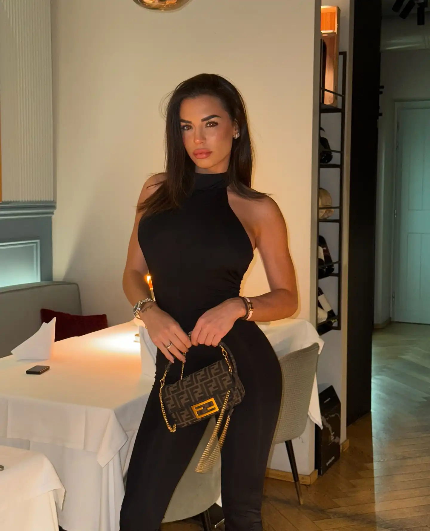 Noemi-Bertani-Wallpapers-Insta-Sport-Bio-8