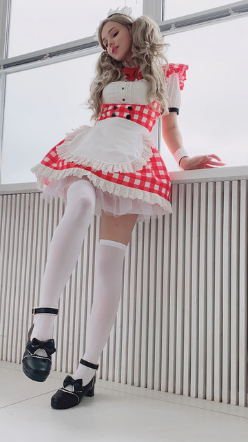 23