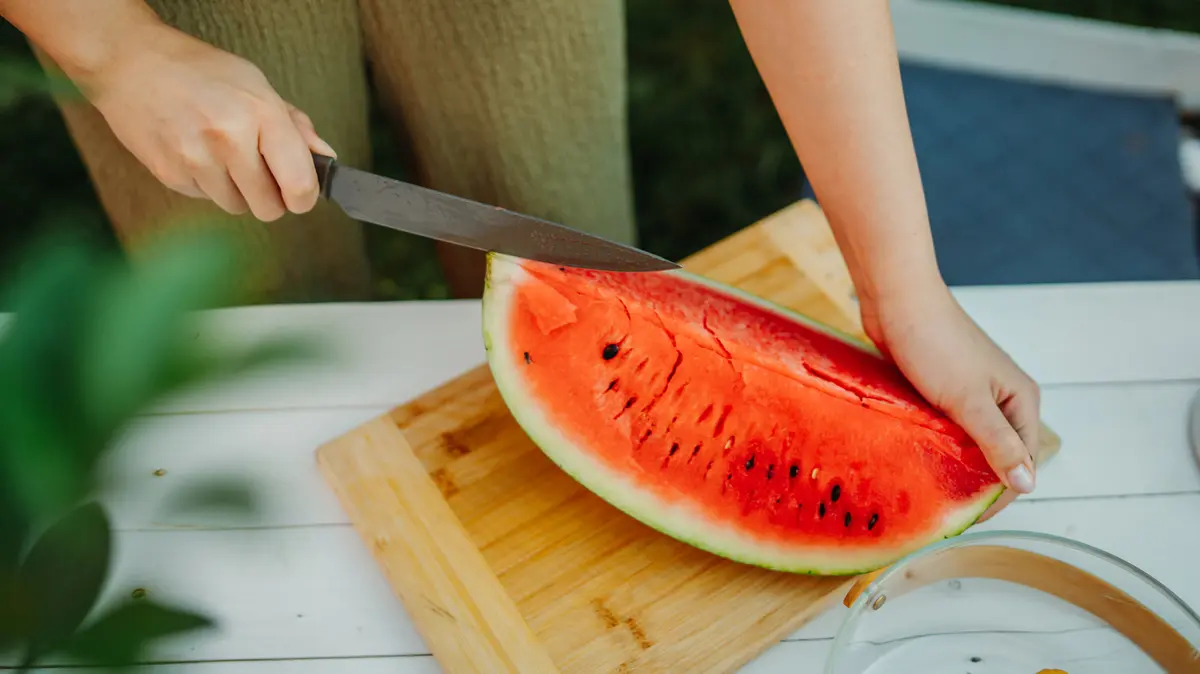 Cut Watermelon Without the Mess