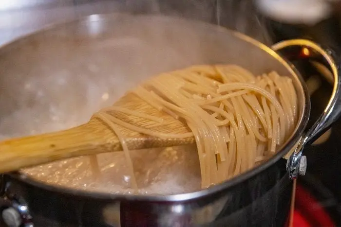 Does Pasta Water Volume Really Matter?