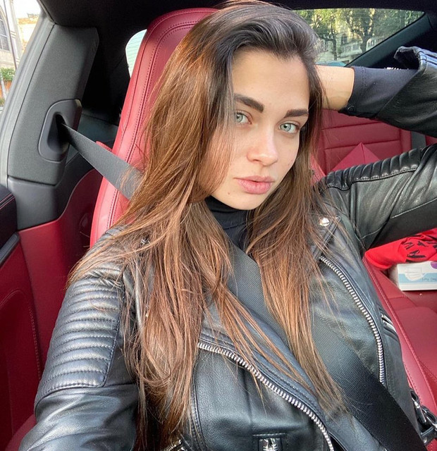 Alisa-Kasianova-Wallpapers-Insta-Fit-Bio-1.jpg