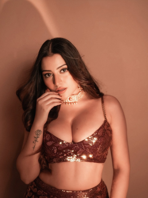 Simran kaur 2 big round.jpg