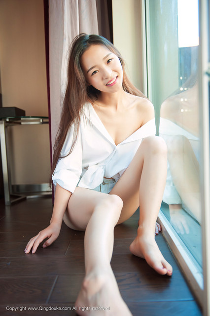 Una 48