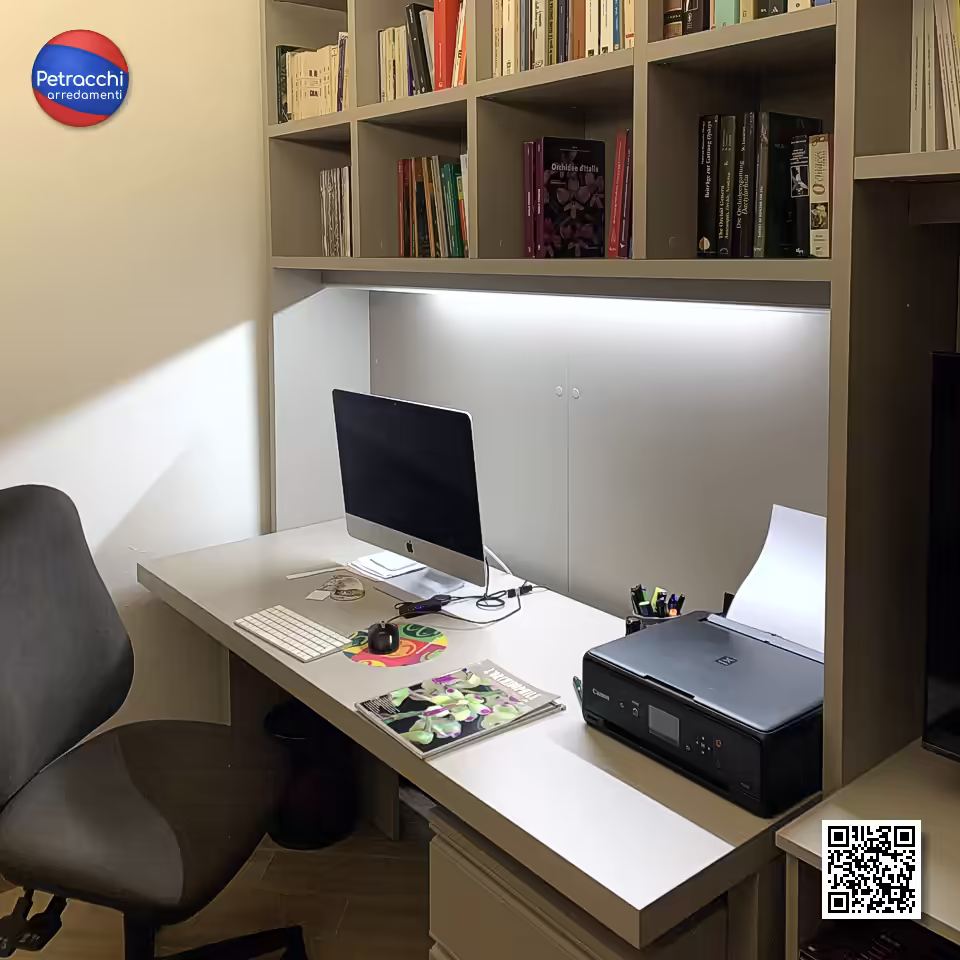 Parte del mobile per lo studio Parte del mobile per lo studio