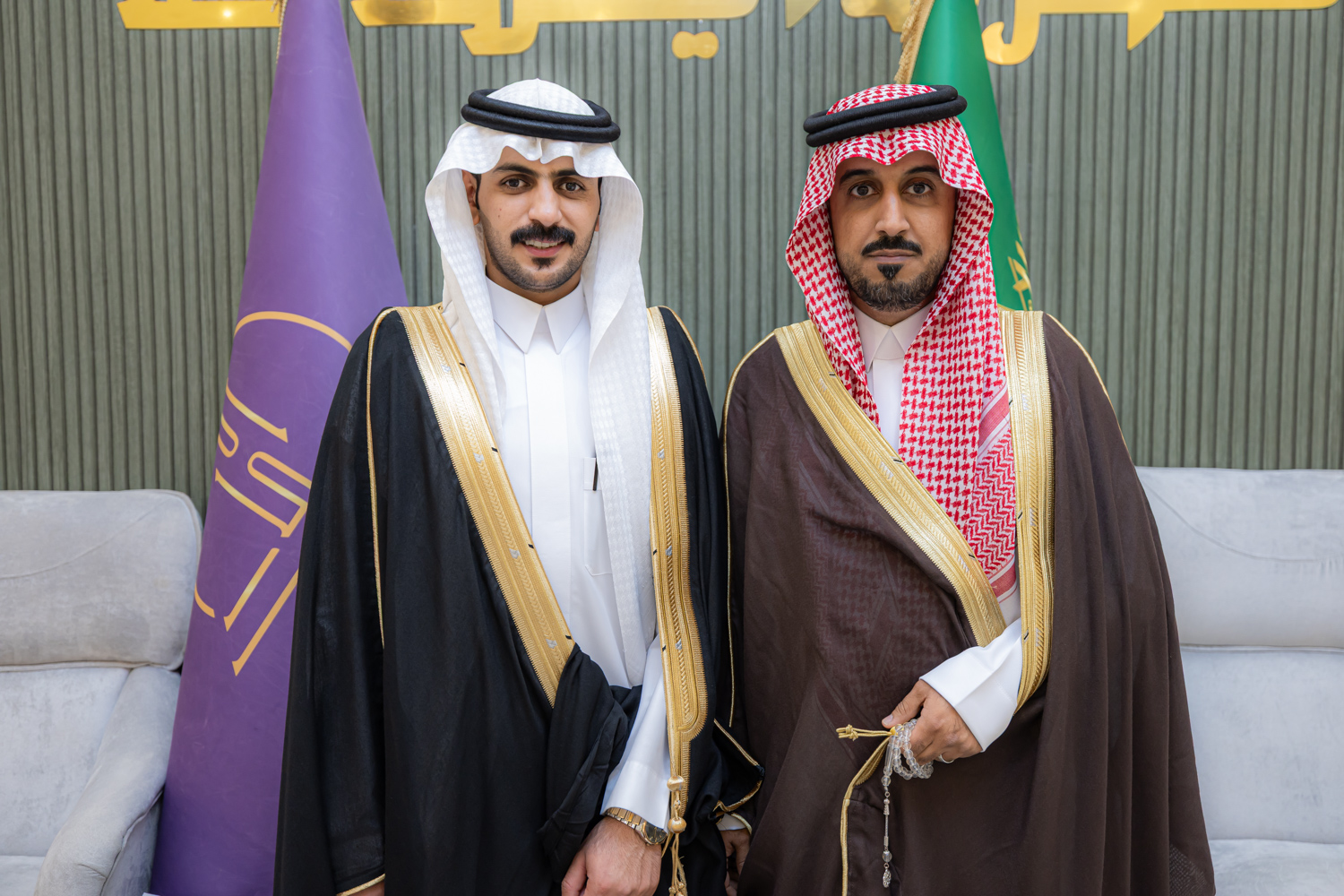 320