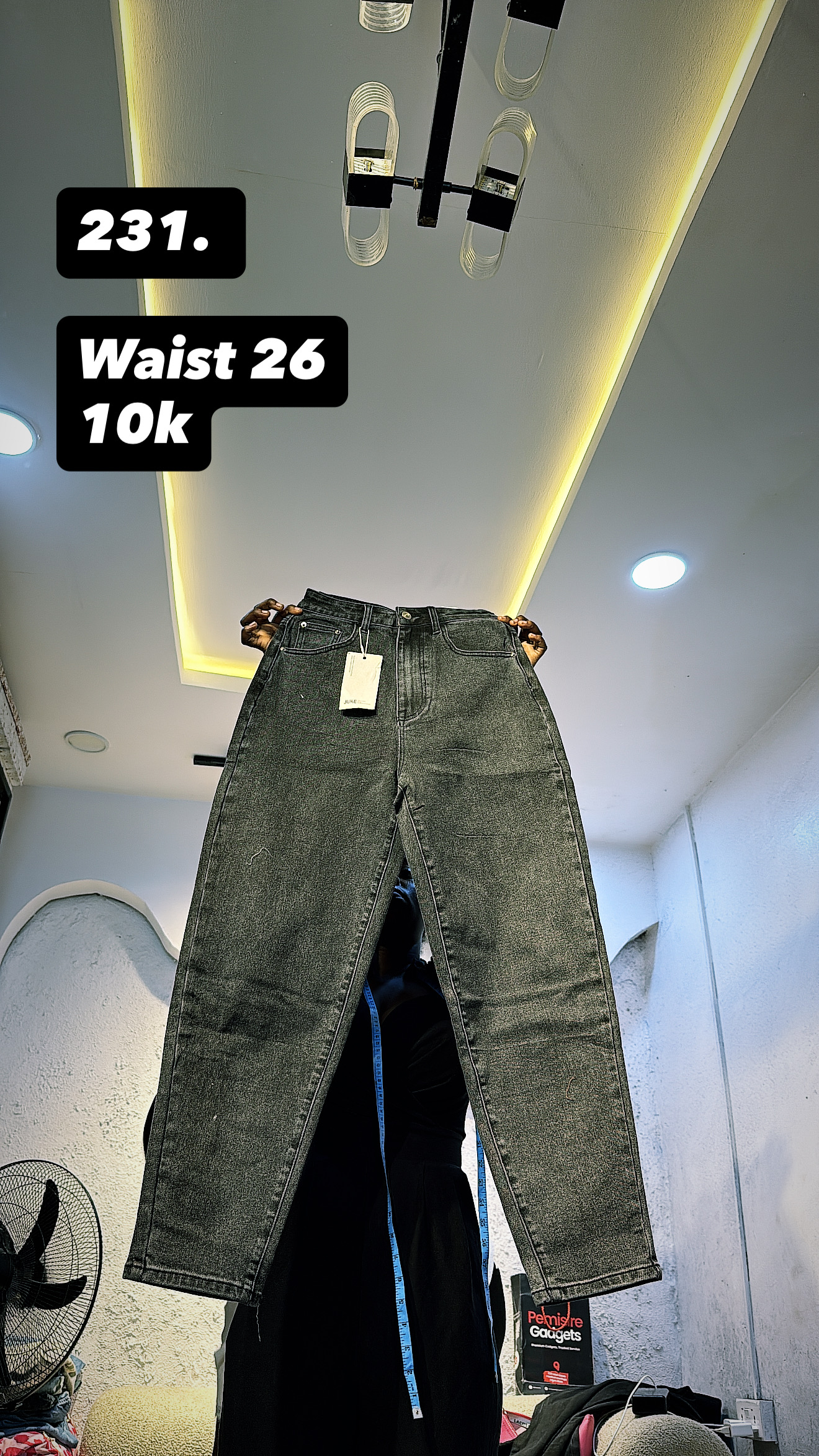 Waist 26