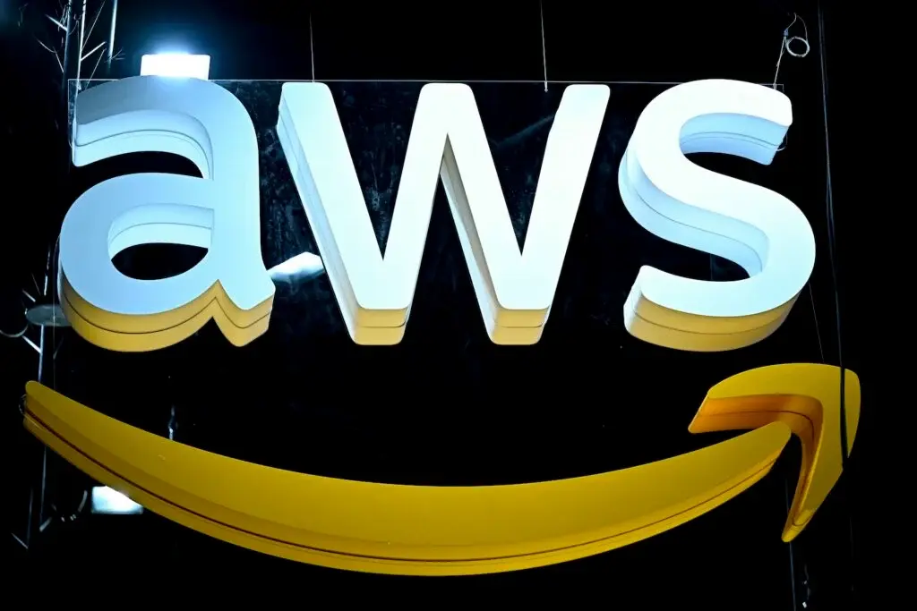 Satellite Imagery Implies Iranian Strikes on Amazon Data Centers in Bahrain