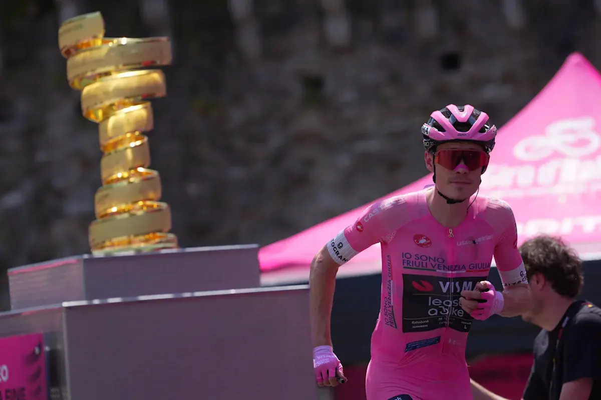Jonas Vingegaard Dominates Giro d’Italia with Fourth Summit Victory