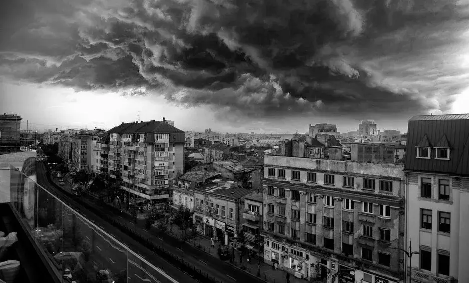 Vijelii puternice anunțate în București și în 25 de județe