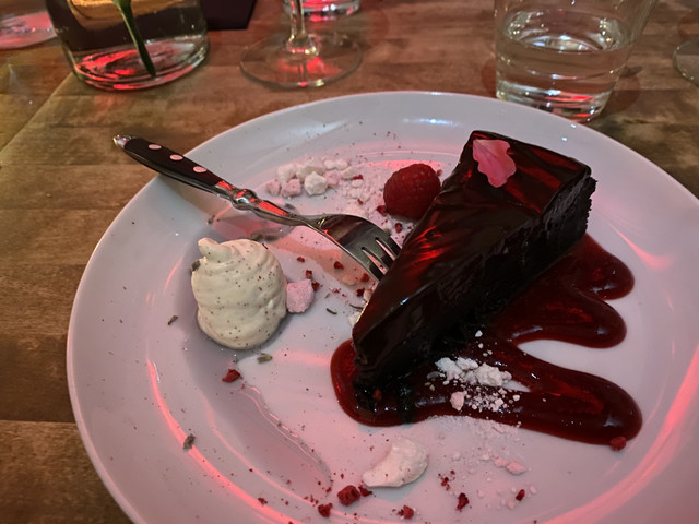 A0-EF2-D51-0-CFC-4109-B3-FF-75889676-BA0