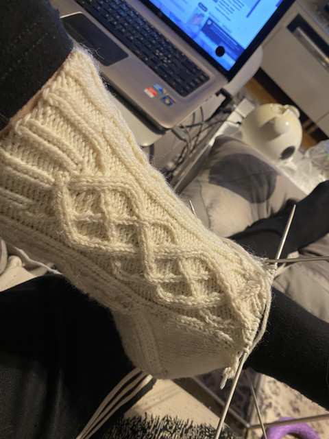 B279-C57-E-BF67-42-B8-968-A-960596-D5125