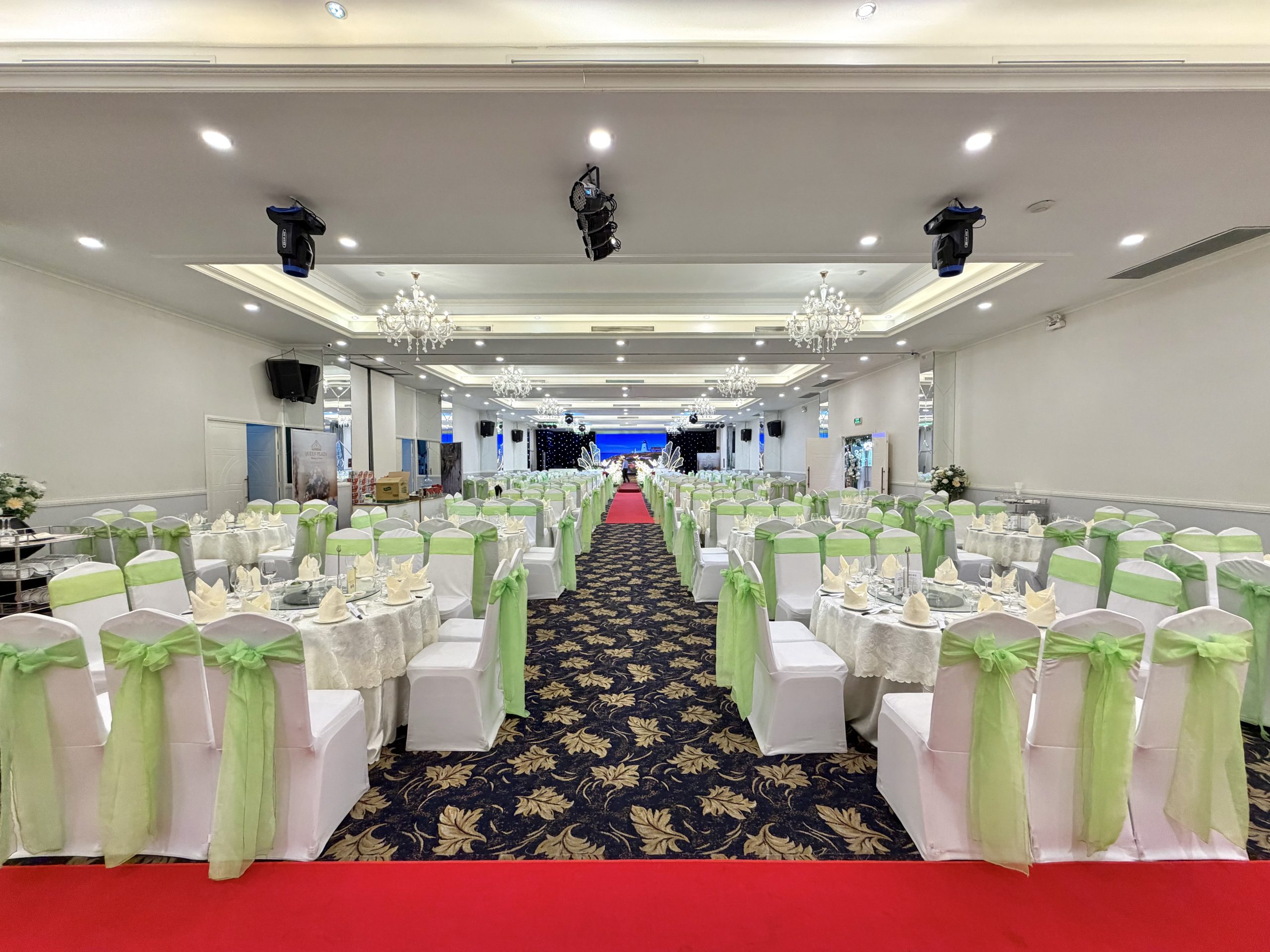 Sảnh tiệc nhà hàng Queen Plaza Tân Bình