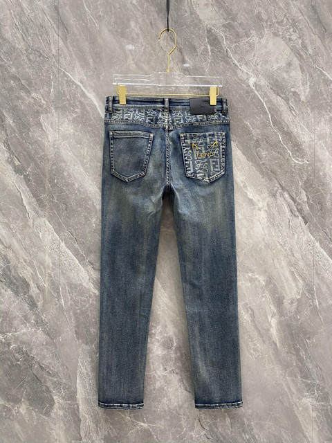 ccee2805