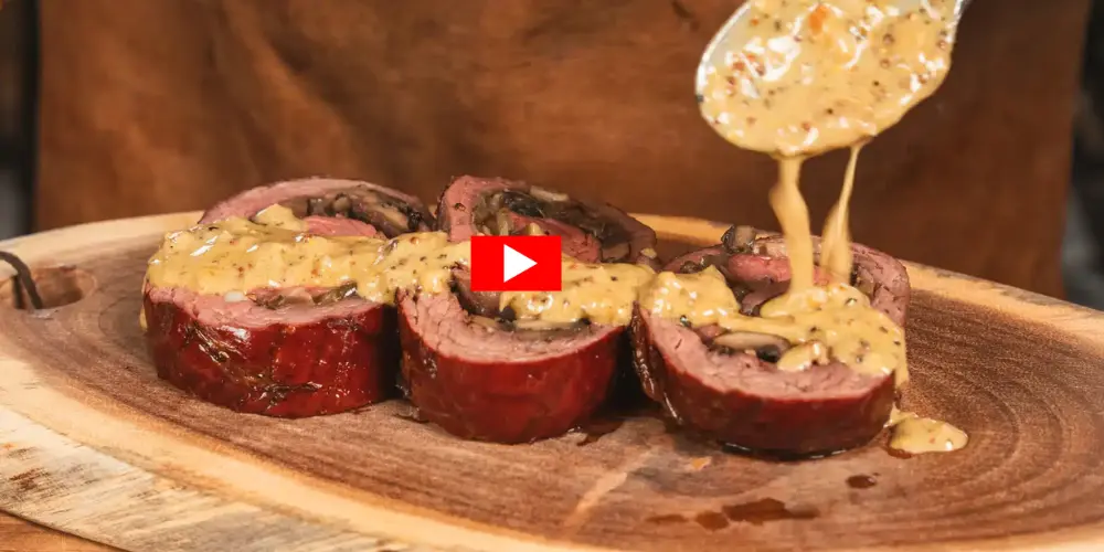 Bavette rollade gevuld met kruidenboter van de BBQ - www.vleeskopenbijdeboer.nl