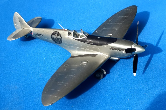 Silver-Spitfire-IX-G-IRTY-121117781m-Rr