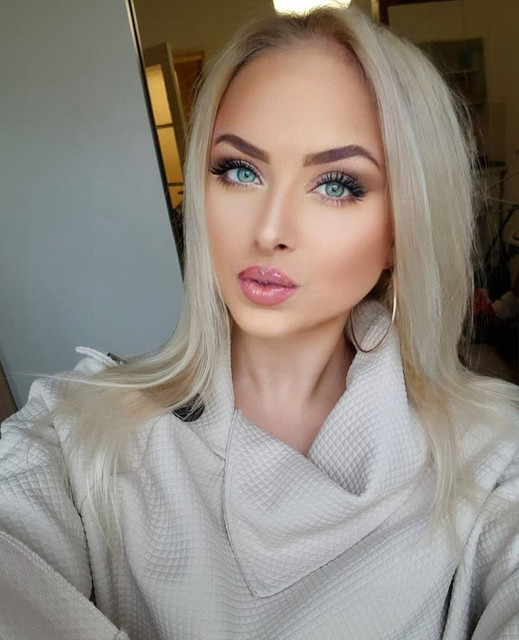 Veronica-Hunkova-8.jpg