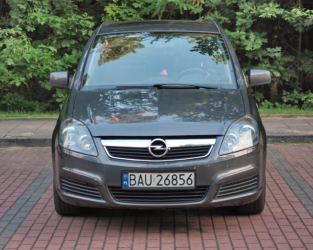 Zafira-02