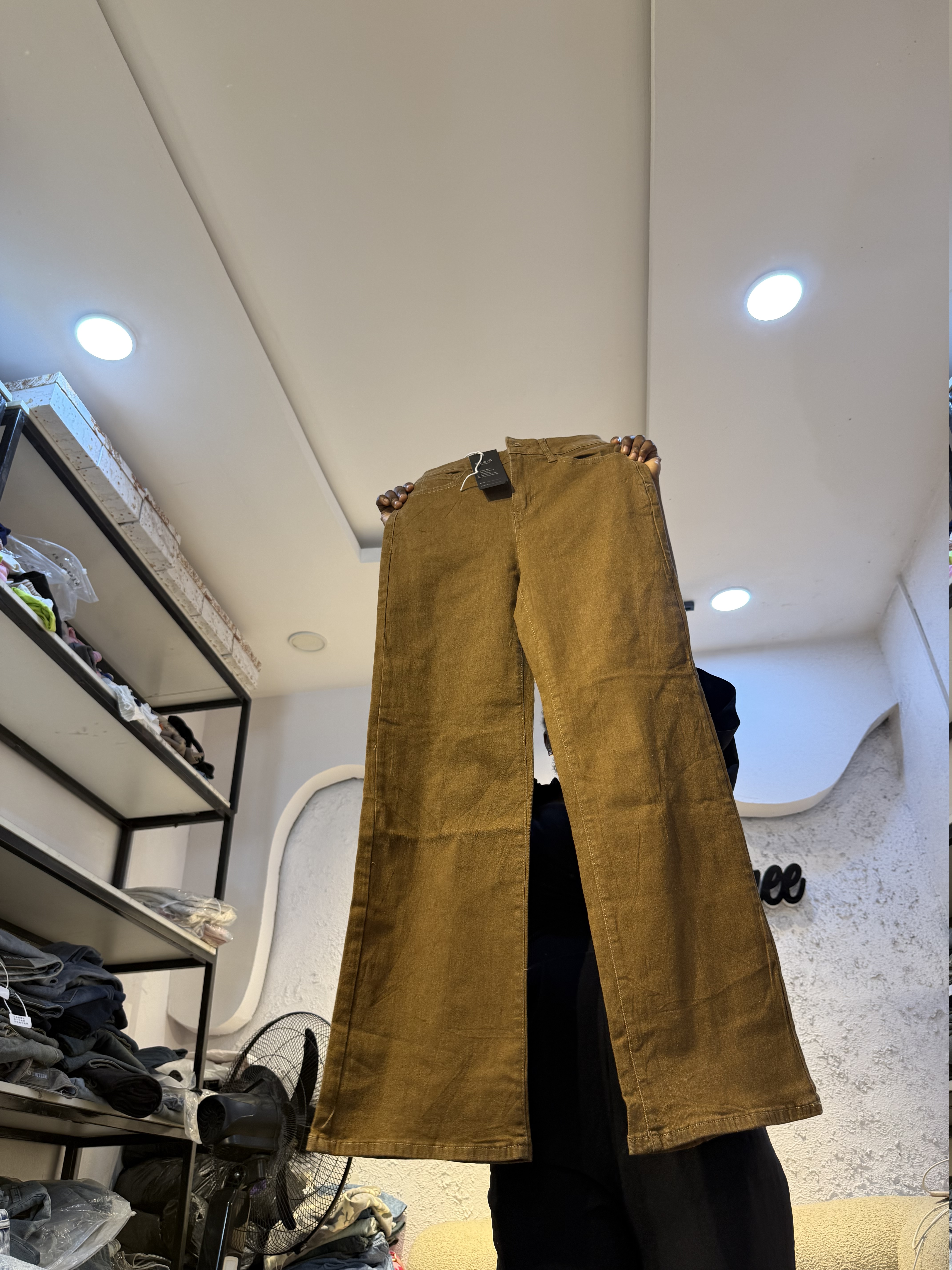 Waist 28