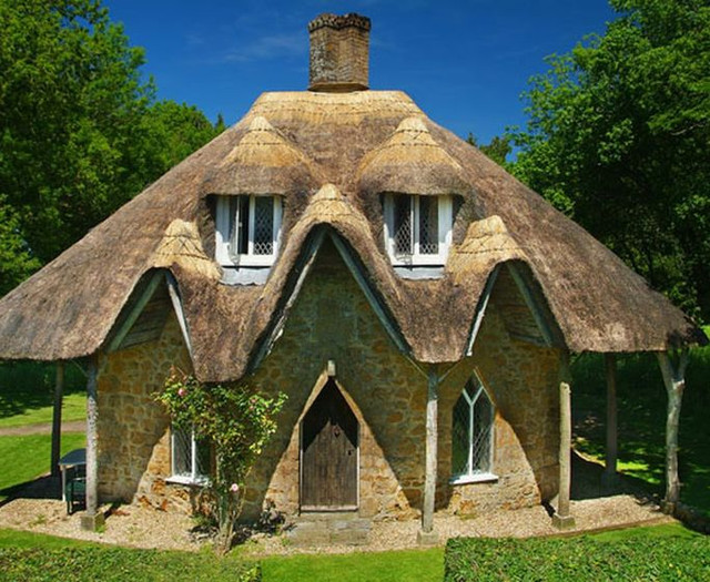 Ron s Gingerbread house.jpg