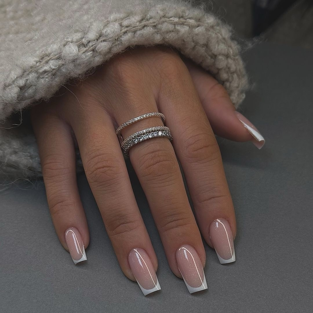Unhas em gel – trabalho da manicure Jerliane Oliveira em Unaí MG