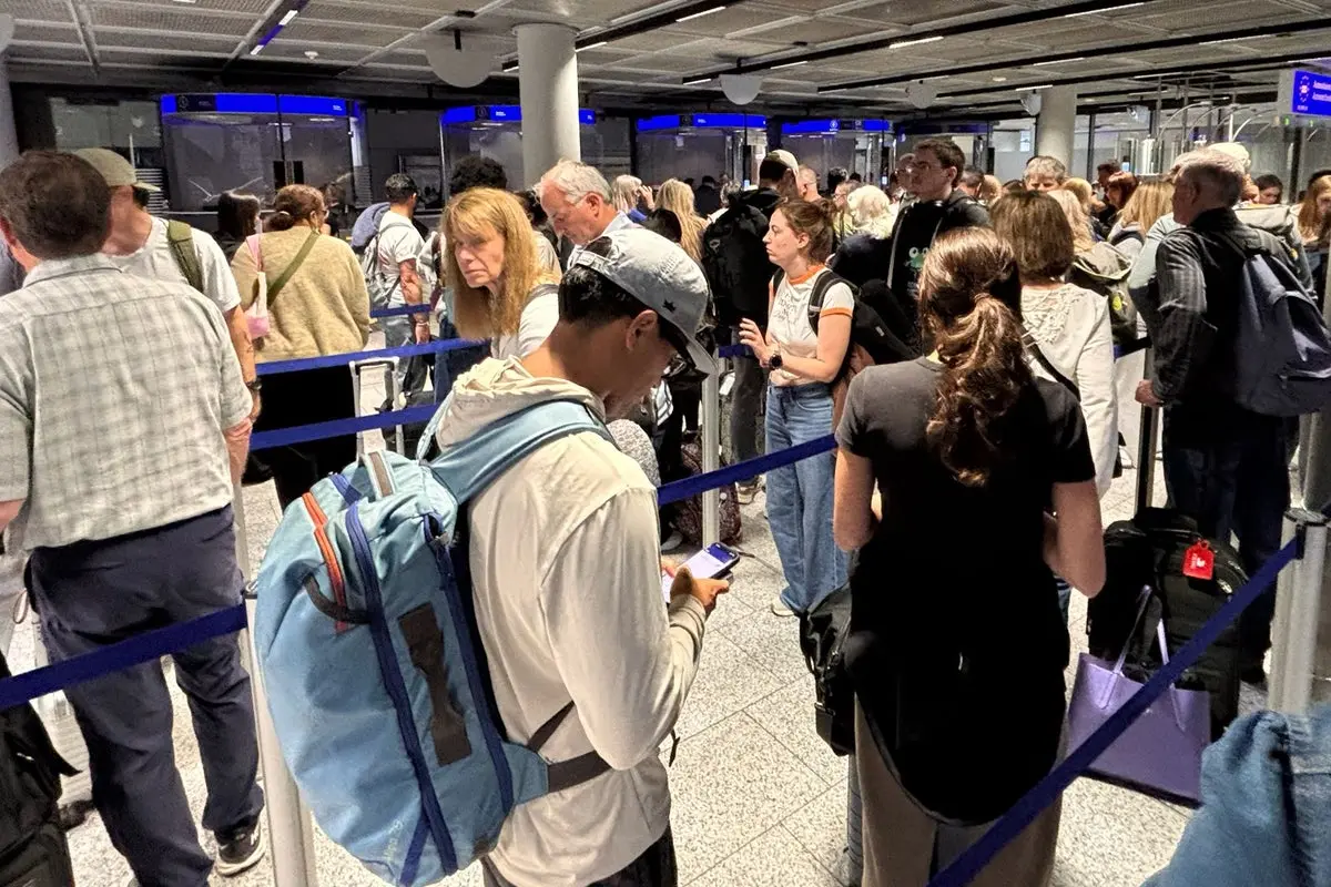 Travelers Add Extra Time Amid Border Chaos
