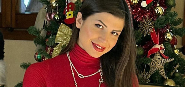 Cristina-Rescigni-Wallpapers-Insta-Fit-Bio.jpg