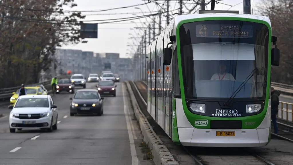 Bucureștiul își modernizează flota STB: Negocieri cu producători auto