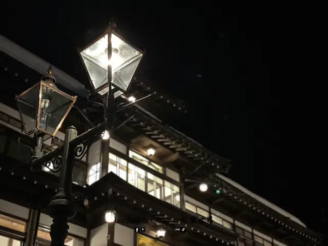 银山温泉街10.webp