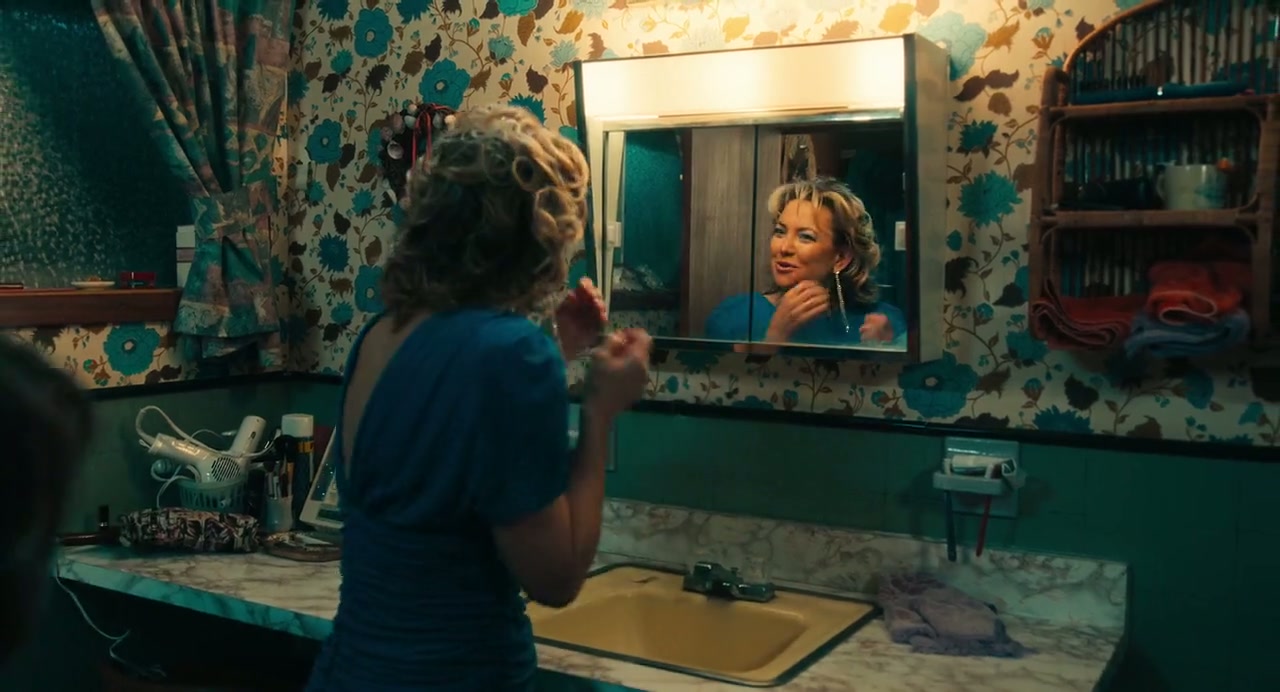 Song Sung Blue Screenshot