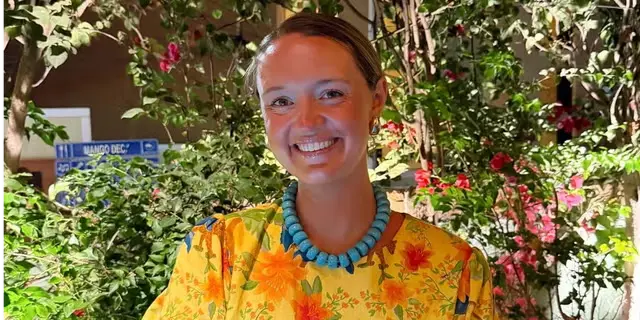 Alex Drummond’s Vibrant Dress Perfect for Your Next Getaway