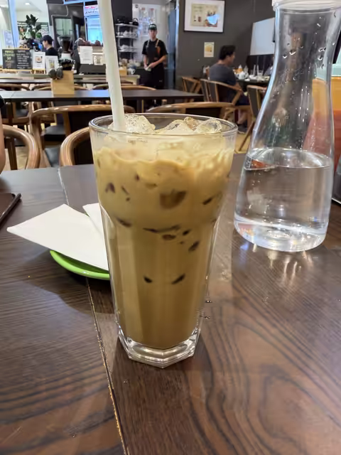 Iced vietnamese coffee white