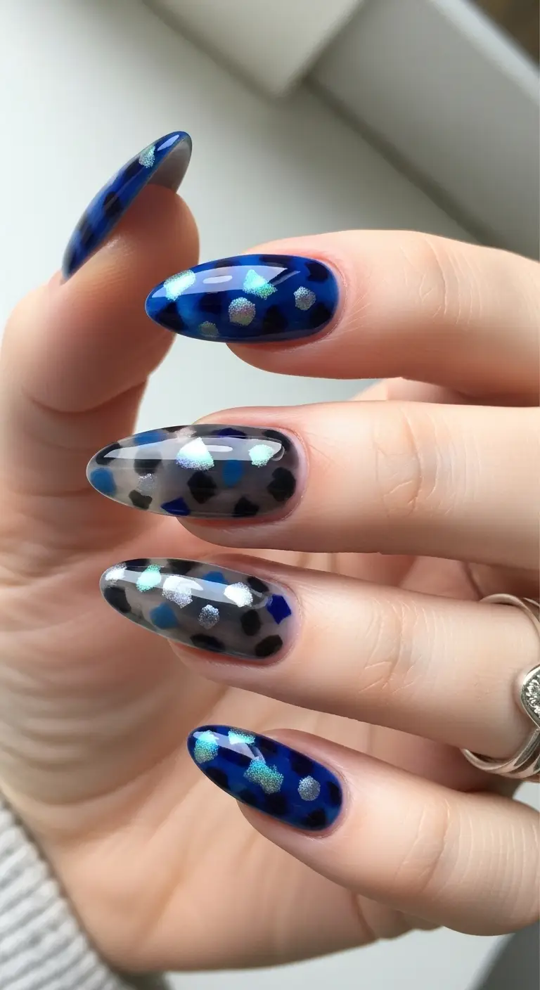 Cool-Toned Modern Tortoiseshell Almond Nails