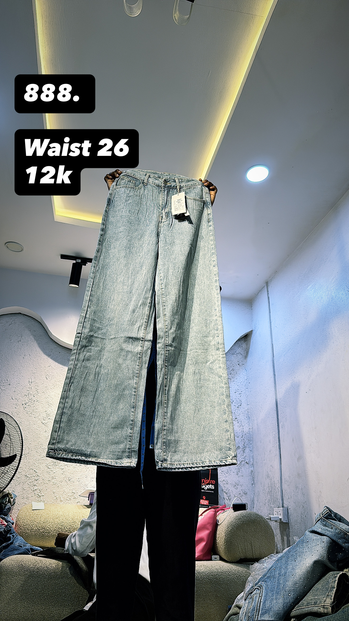 Waist 26