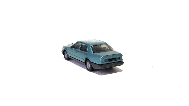 w124lb404