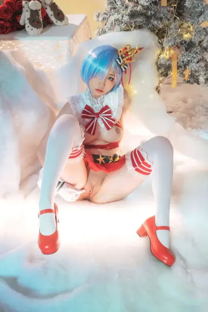 Nekokoyoshi-Rem-Xmas-25