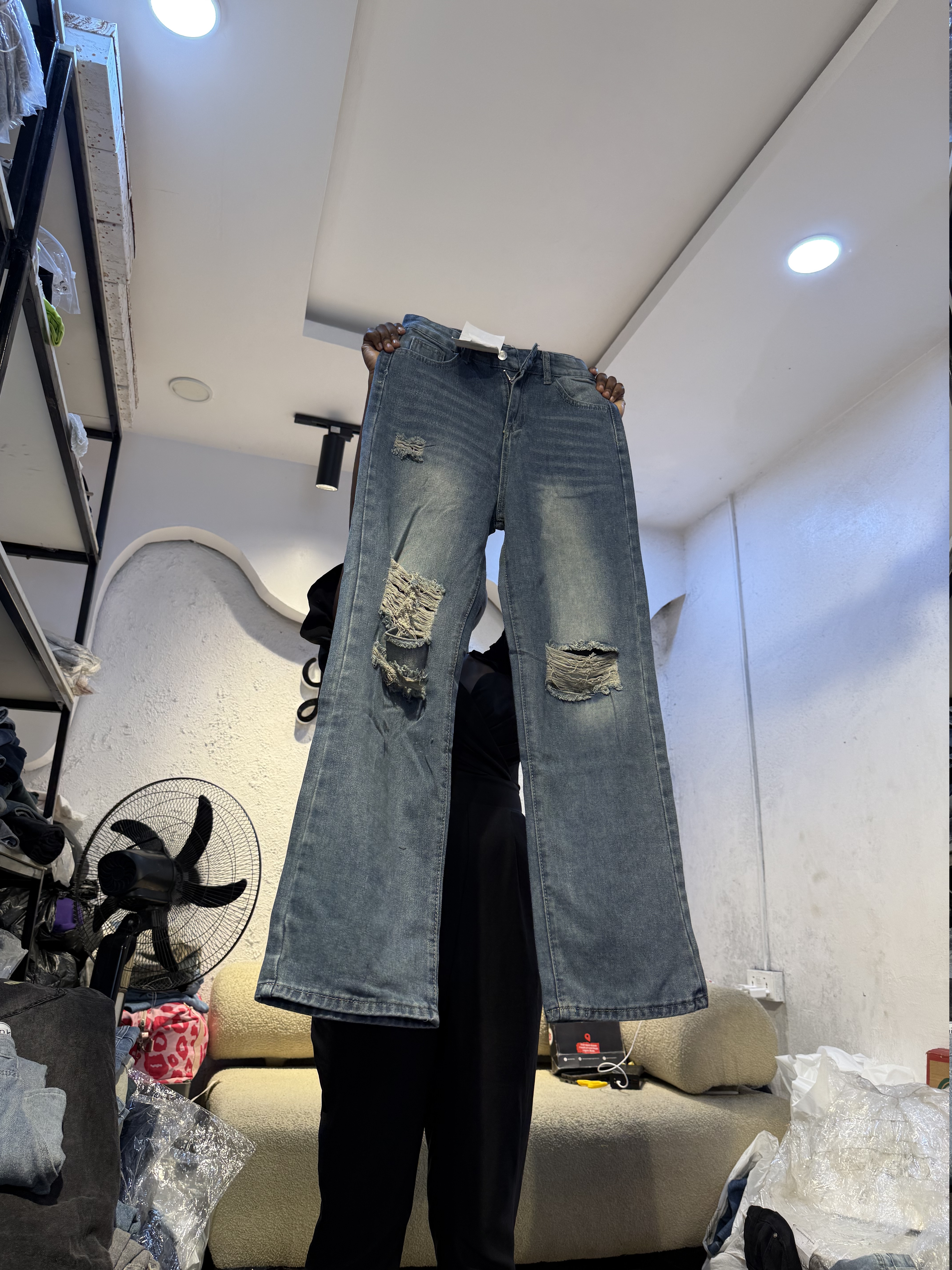 Waist 28