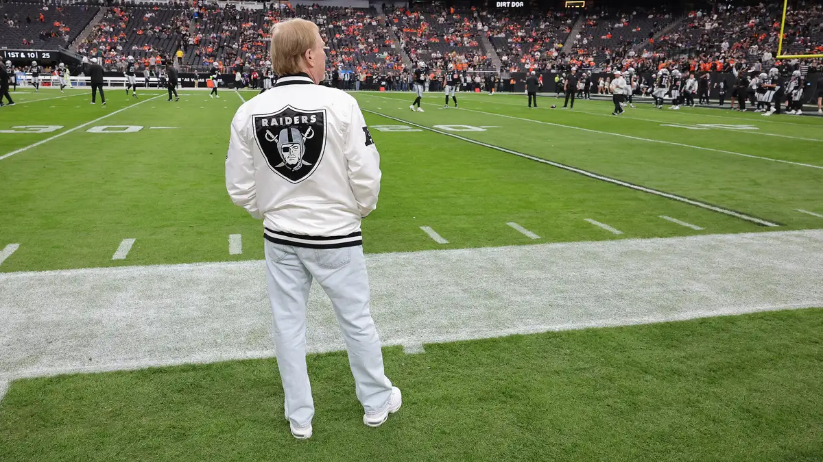 NFL Players Advocate for Natural Grass Fields Amidst Injury Debate