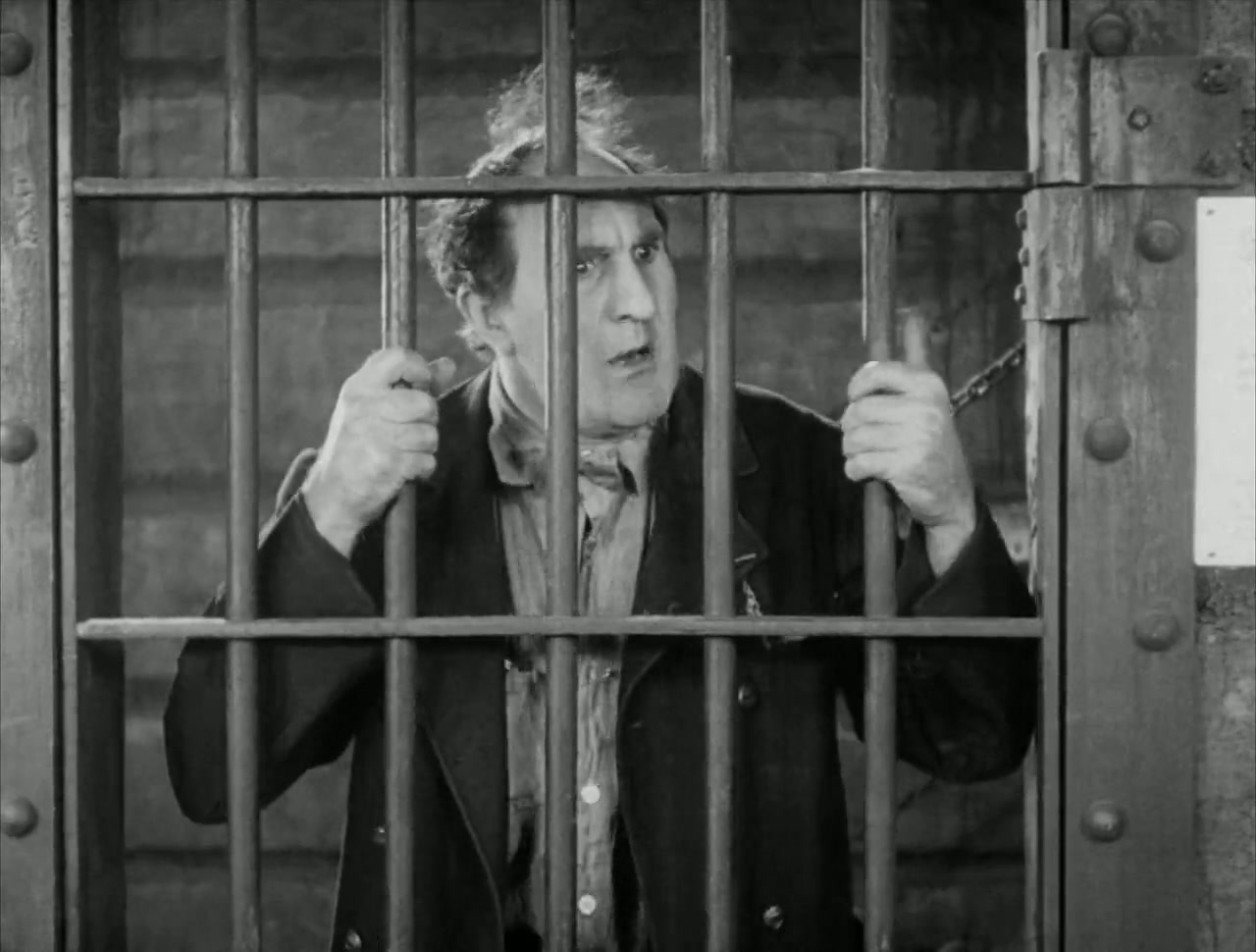 Steamboat Bill, Jr. Screenshot