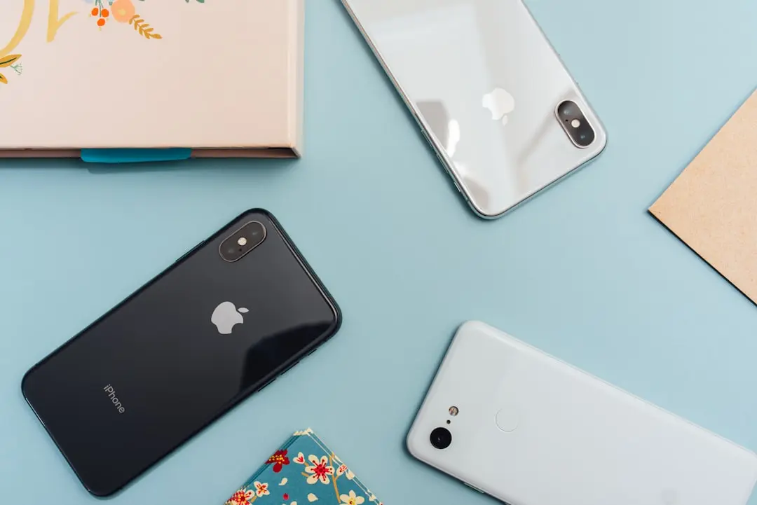 Foldable iPhone Cases Leak Online