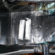Lower-battery-box