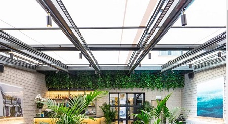 Retractable-roof