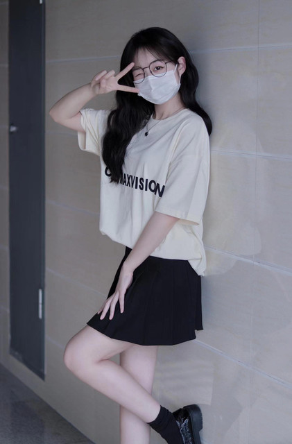 半口奶希 (3).jpg