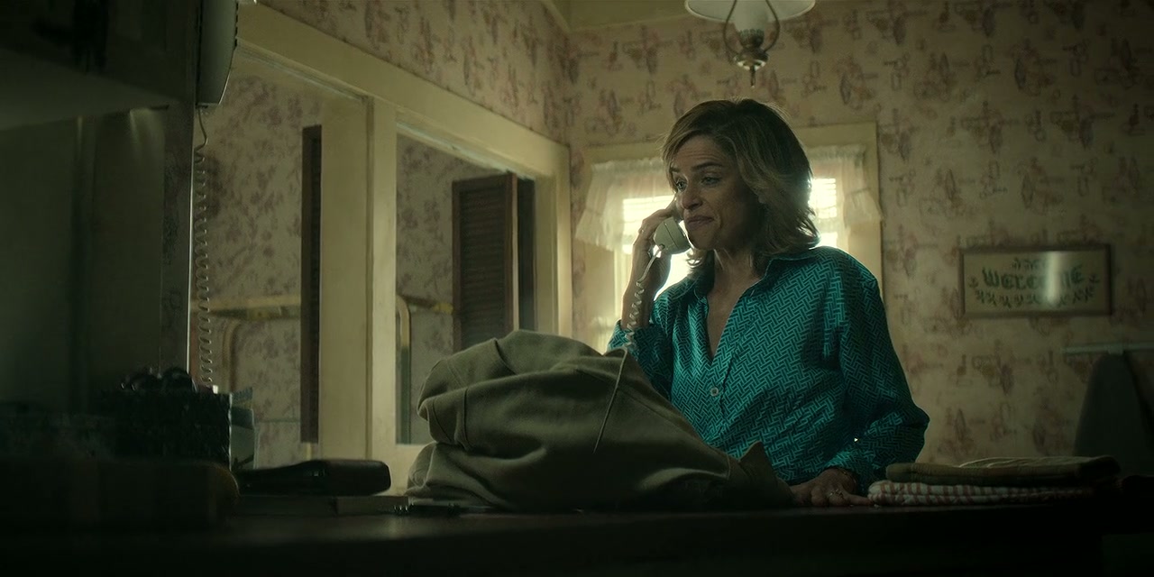 Dirty John Screenshot