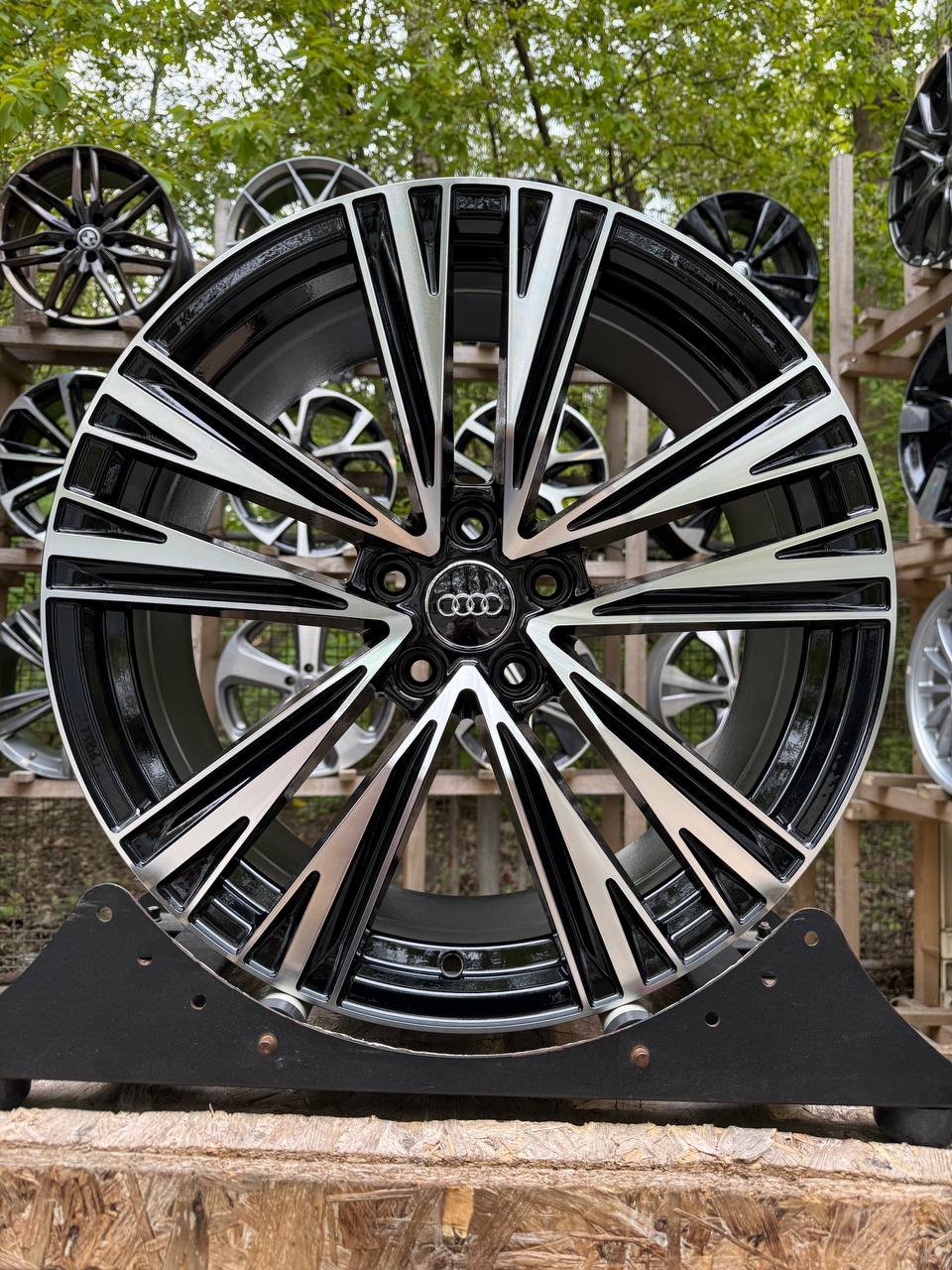 Диски FBX045 Диски 19" 5*112 8.5J ET35 DIA 66.6 R19 5*112 — купити у Львові