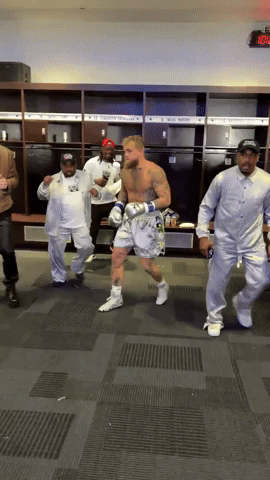 [Image: giphy-1.gif]