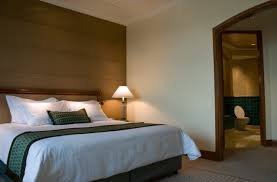 Spacious twin bed room
