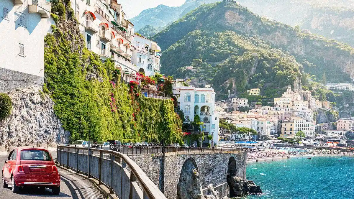 Zboruri dus‑întors în Italia de la 28 de euro — oferta ideală pentru toamna ta din Cluj-Napoca